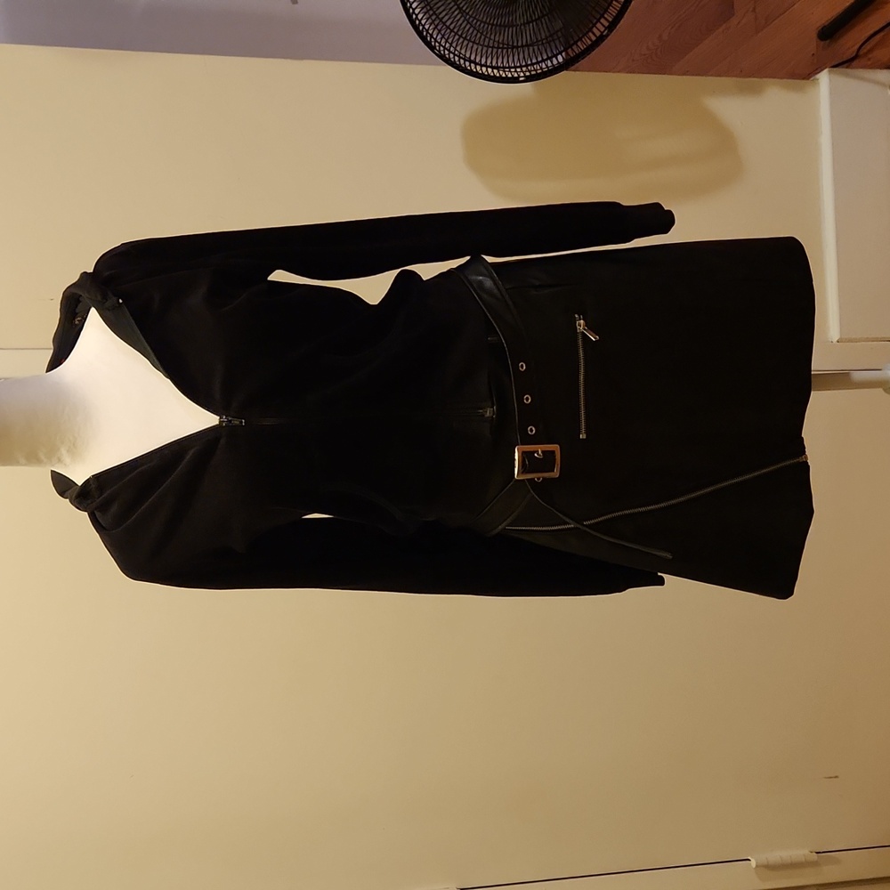 Faux leather miniskirt & Tweed Sleeveless Dress Sold Together - Picture 5 of 8